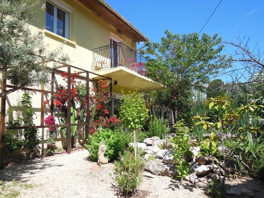 Ô Doux s'Home Lédenon Extérieur photo